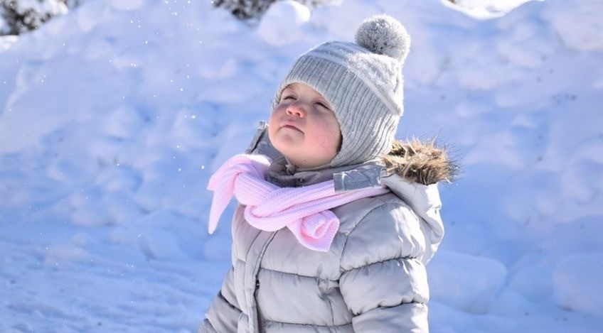 Cómo vestir a tu bebé en invierno